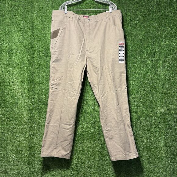 NWT Wrangler Workwear Relaxed Fit Tan Technician Straight Leg Pants Men’s 42x30 - Picture 1 of 7